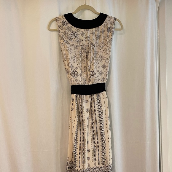 Anthropologie Pattern Dress - Picture 8 of 8
